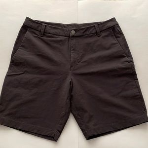 Lululemon Men’s Shorts 33